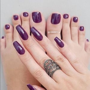 Meet your Posher, Claudia